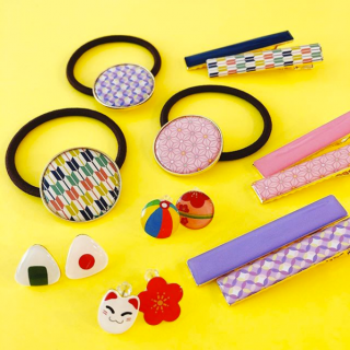 どこか懐かしさを感じるアクセサリー。　“１００円で暮らしは楽しくなる。“