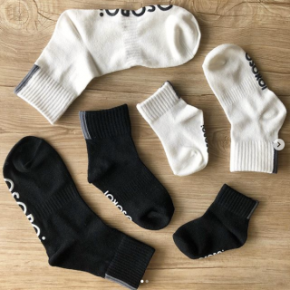 さりげないお揃いを取り入れよう♪ ※足底ラバー付　“１００円で暮らしは楽しくなる。“