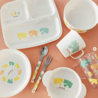 お気に入りの食器で、楽しい食事タイム♡　“１００円で暮らしは楽しくなる。“