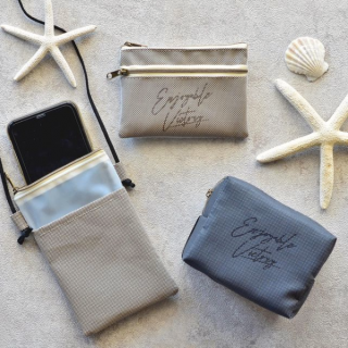 夏を感じるメッシュ素材とクールなデザイン。　“１００円で暮らしは楽しくなる。“