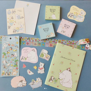 かわいい海の仲間たちが大集合♪　“１００円で暮らしは楽しくなる。“