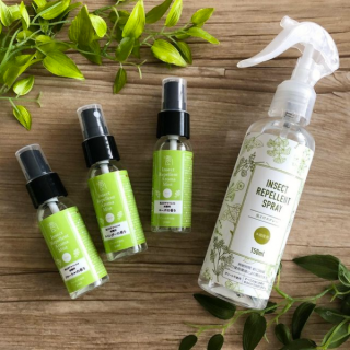 もういますね。 香りで近寄らせない、吸わせない。　“１００円で暮らしは楽しくなる。“