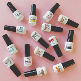 この夏、セルフジェルネイルに挑戦してみませんか。　“１００円で暮らしは楽しくなる。“