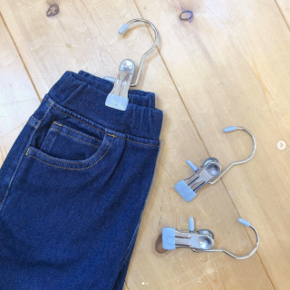 しっかりはさんで簡単収納♪　“１００円で暮らしは楽しくなる。“