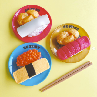 へいらっしゃい！本物みたいなおすしのおもちゃ。　“１００円で暮らしは楽しくなる。“