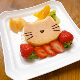 簡単にかわいいねこ型のパンケーキがつくれちゃう♪　“１００円で暮らしは楽しくなる。“