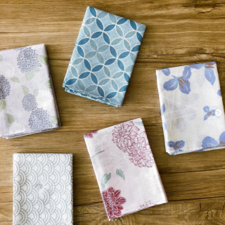 お気に入りのデザインが見つかりますように♪　“１００円で暮らしは楽しくなる。“