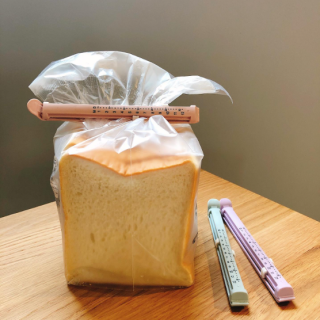 忘れがちな開封日や賞味期限の管理に。 “１００円で暮らしは楽しくなる。“