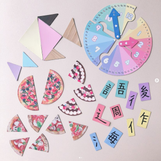 ぺたぺたっ。何度でも遊んで学べるマグネットタイプ。　“１００円で暮らしは楽しくなる。“