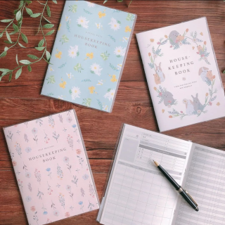 手書きも結構良いかも。 好きな時から始められる日付記入式の家計簿。　“１００円で暮らしは楽しくなる“