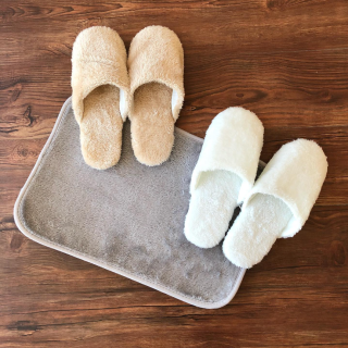 足元に心地よいふわふわ感♪　“１００円で暮らしは楽しくなる“