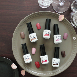 チョコレートみたいな、ショコラネイルをしてみては？　“１００円で暮らしは楽しくなる“