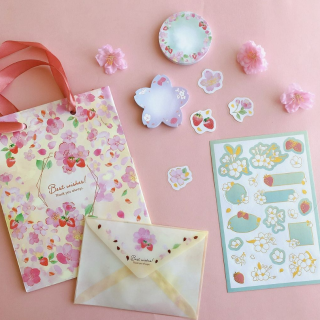 春の足音が近づいてきました。　“１００円で暮らしは楽しくなる“