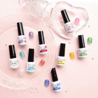 Parkikoiカラージェルにジェムストーンカラーが登場。天然石のような透き通る鮮やかなクリアカラー。　“１００円で暮らしは楽しくなる“