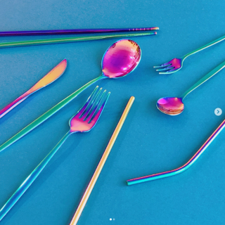 オーロラのように鮮やかなカトラリーで、いつもの食卓も華やかに☆彡　“１００円で暮らしは楽しくなる“