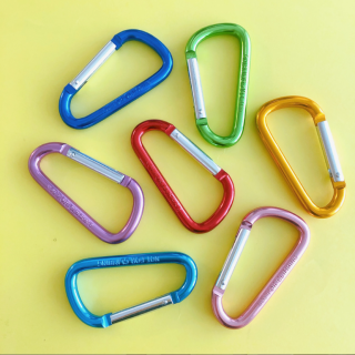 好きな色、推し色、今日の気分♪あなたは何色を選ぶ？　“１００円で暮らしは楽しくなる“