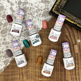 #parkikoi から秋にぴったりな、上品な深みのある指先を演出するヴィンテージカラーが登場しました。　“１００円で暮らしは楽しくなる“