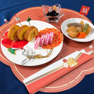 華やかさをプラスしていつもよりちょっぴり豪華に。　“１００円で暮らしは楽しくなる“