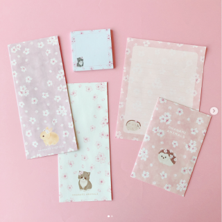 かわいいアニマルと桜のデザイン。普段使いにはもちろん、ギフトやおでかけにも　“１００円で暮らしは楽しくなる“