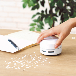 がんばっているあなたの机をキレイにするよぉ～★　“１００円で暮らしは楽しくなる“