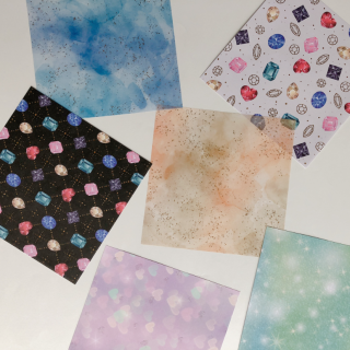 透けるタイプ、全面透明、トレンド感のある柄など、自分好みのものを見つけてみよう♡　“１００円で暮らしは楽しくなる“