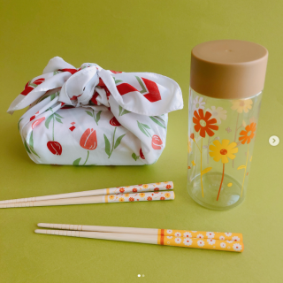 週末はお気に入りのお弁当箱持ってどこ行こう～♪　“１００円で暮らしは楽しくなる“