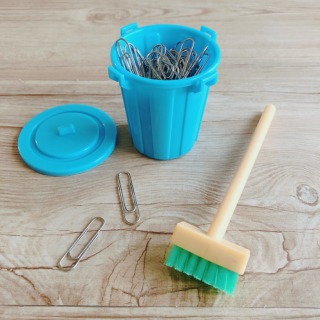 本当におそうじできちゃう！かわいいミニチュアシリーズ。　“１００円で暮らしは楽しくなる“