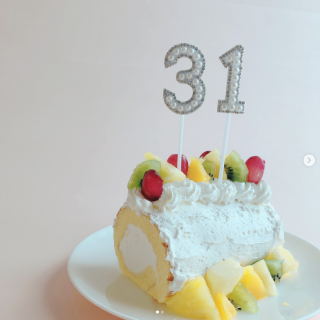 大切な日はゴージャスにお祝いしたい！！ 記念日や数字などをキラキラのピックでアピールしちゃおう★　“１００円で暮らしは楽しくなる“