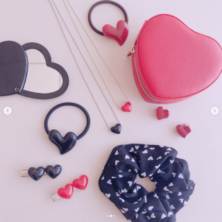 キュートなハートモチーフにきゅんっ！💗　“１００円で暮らしは楽しくなる“