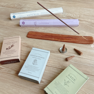 お部屋でまったり🌼くつろぎタイムに癒しの香りを。　“１００円で暮らしは楽しくなる“