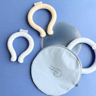 ポーチに入れればひんやり長持ち☃ 暑さ対策の準備をはじめよう♪　“１００円で暮らしは楽しくなる“