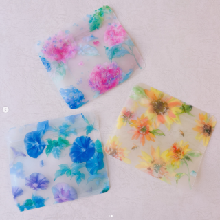 夏らしい涼しげなデザインジップバッグ🐟　ちょっとしたギフトやおやつの小分け・小物入れに🍬　“１００円で暮らしは楽しくなる“