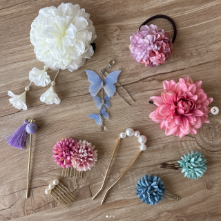 浴衣や和装におすすめな華やかなヘアアクセサリー。　“１００円で暮らしは楽しくなる“