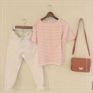 白ボトムを使ったカラーコーデ☆ ピンクボーダーで春マリン