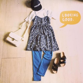 夏は一枚で着たり、今は重ね着をしてみたり、キャミワンピは着まわしが楽しめるのでオススメです♡