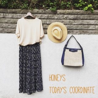 ニットとスカーチョでリラックスコーデ。