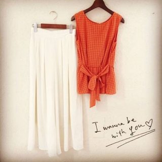 元気いっぱいビタミンカラーコーデ♡ 先日行われた店長会議にてゲスト出演してくれたちなみちゃんのスタイリングを紹介します♪