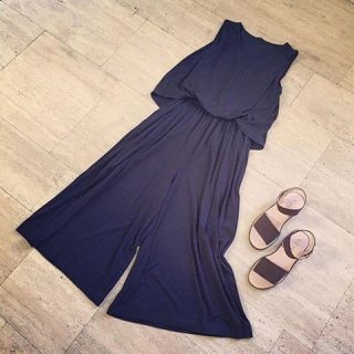 カットソー素材のオールインワンは1枚でも決まる楽ちんスタイル♪ 着ごこち抜群なのにオシャレに決まるのでリゾートスタイルにもGood♡