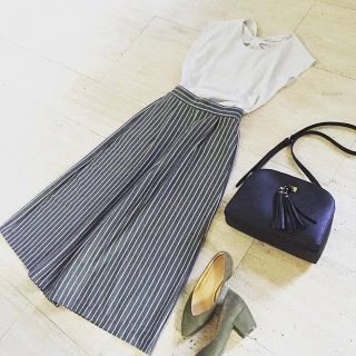 グラデーションコーデその② グレーを使えばクールで大人っぽい印象に✨