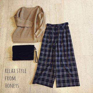 黒とキャメルのコンビコーデが気になる😍　ゆる&ゆるのバランスが今年っぽくてオススメ👌❤