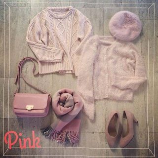 女子力高めな冬のピンクアイテムがどんどん入荷💕　ピンク好きな方はもちろん、いつものコーデのワンポイントに取り入れてみてはいかがですか？😍