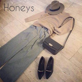 ニット×ワイドパンツがやっぱりカッコイイ！😍 帽子合わせのＩラインシルエットでスタイルアップ❤