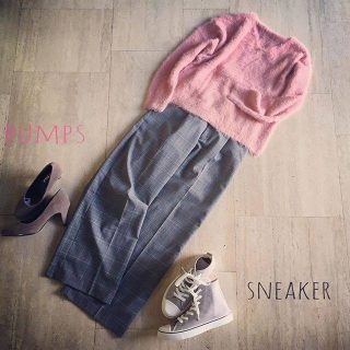 こっくりとしたピンクがトキメクフワモコニット❤ 足元次第でカジュアルにも、キレイめにも！👟👠✨