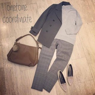 裏起毛のあったかスキニーでオシャレにあったかく❤ グレーのワントーンコーデが大人っぽい😍