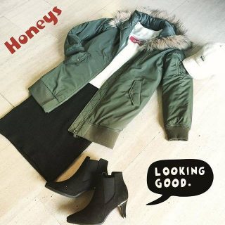 ミリタリーブルゾンをタイトスカートで大人カジュアルにコーディネート❤