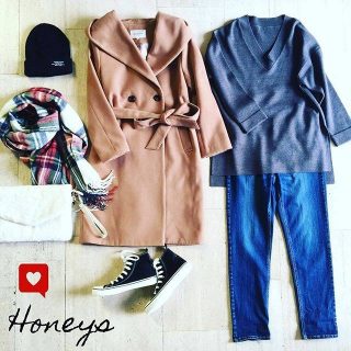 今年はガウンコートがオススメ😍 ニットとデニムのシンプルコーデも鮮度アップ❤