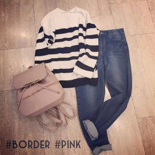 ボーダー×ピンクの春コーデ🌸　デニム合わせでカジュアルだけどピンクのBagが女性らしさを演出💋