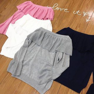 オフショルでも着られるフリルがかわいいニット全4色❤