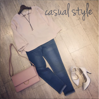 キレイめブラウスをデニム合わせでカジュアルダウン♡　Bagはピンクを選んでグラデーションカラーに♡