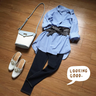 シンプルなシャツワンピのコーデもサッシュベルトをプラスするとトレンドコーデに変身♡